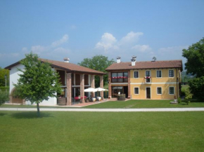 Hotels in Breganze